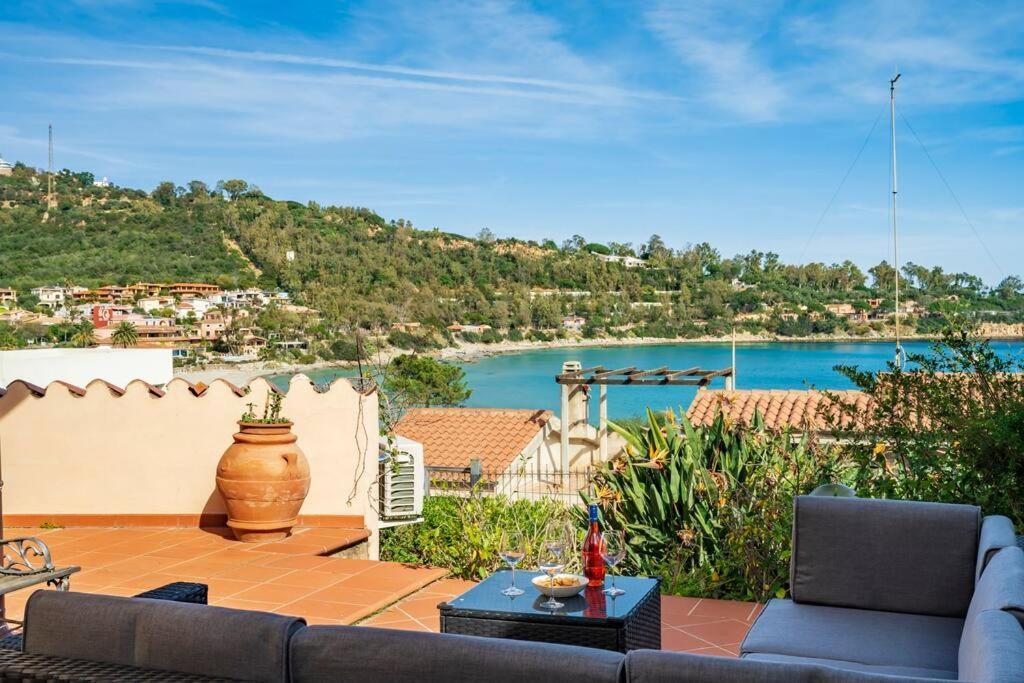 Amazing View - Exclusive Apartment Portu Frailis Àrbatax Esterno foto